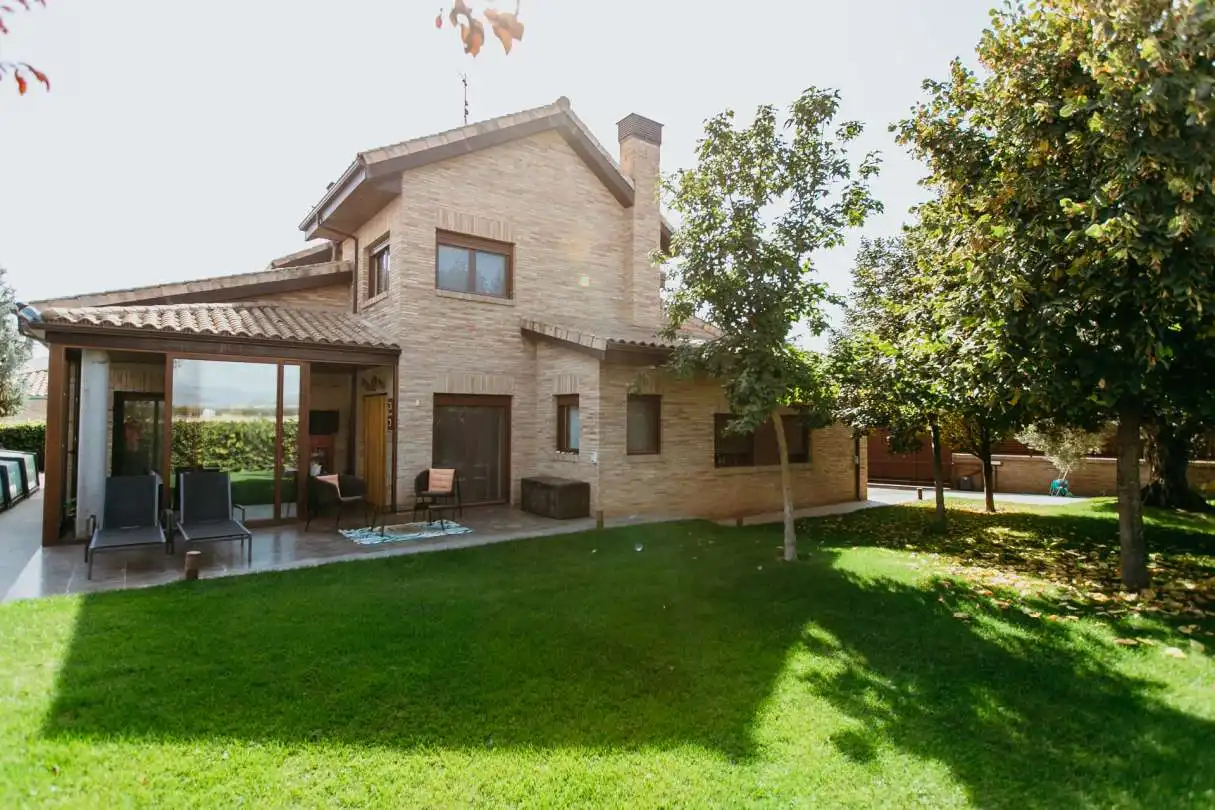 Jardí de Casa o xalet en venda en Banastás amb Aire condicionat, Calefacció i Jardí privat