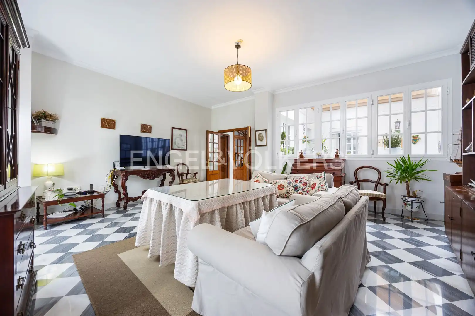 Living room of Houses for sale in Sanlúcar de Barrameda  with Air Conditioner, Heating and Private garden