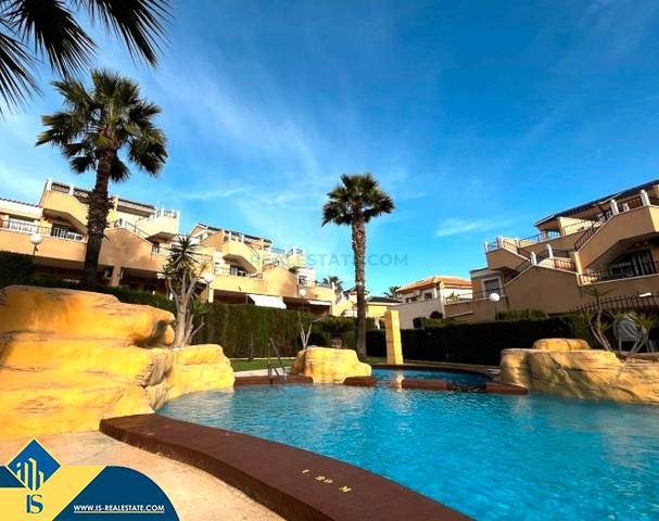 Casa-chalet en Venta en Los Almendros