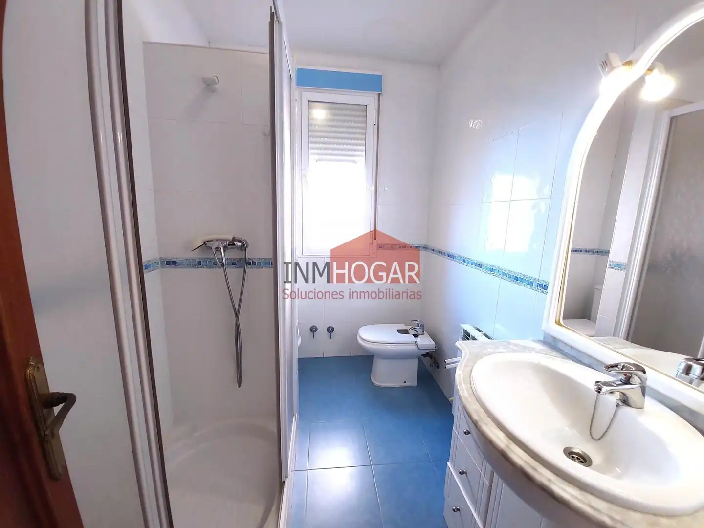 Bany de Casa o xalet en venda en Ávila amb Calefacció, Traster i Moblat