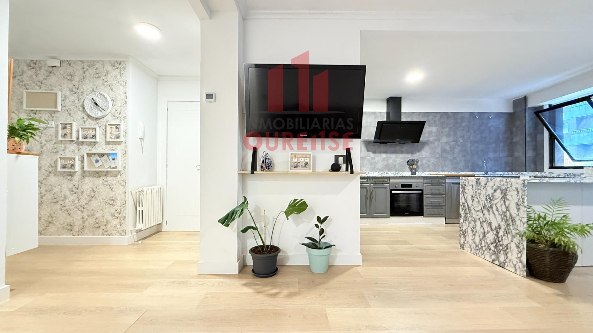 Vista exterior de Piso en venta en Ourense Capital  con Calefacción y Trastero