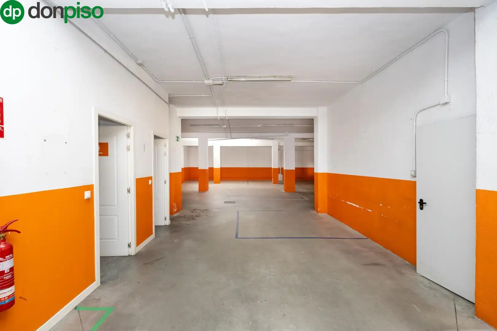 Local comercial en venta en Calle Calle Abderrahmán 11, imagen 8