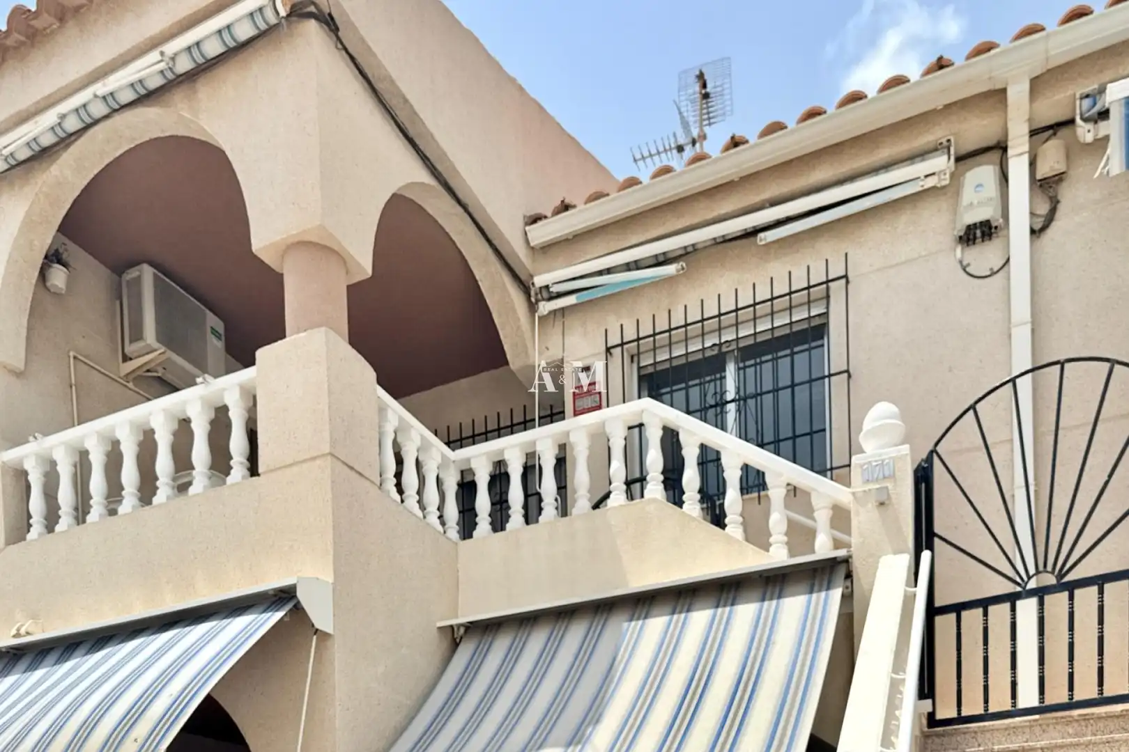 Terrasse von Einfamilien-Reihenhaus zur Miete in San Javier mit Klimaanlage, Heizung und Terrasse