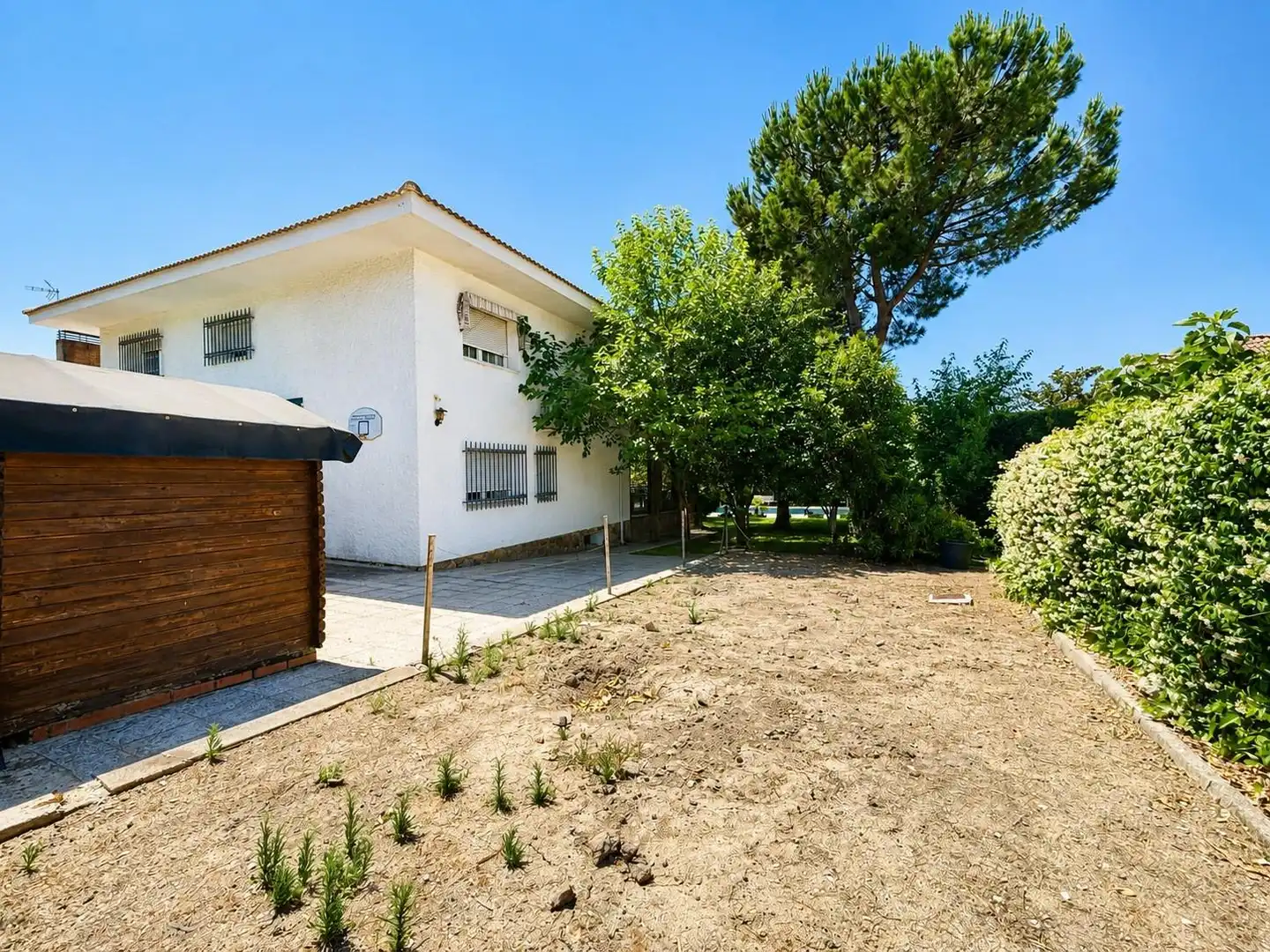 Vista exterior de Casa o chalet en venta en Villaviciosa de Odón con Aire acondicionado, Calefacción y Jardín privado
