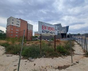 Vista exterior de Terreny industrial en venda en Badalona