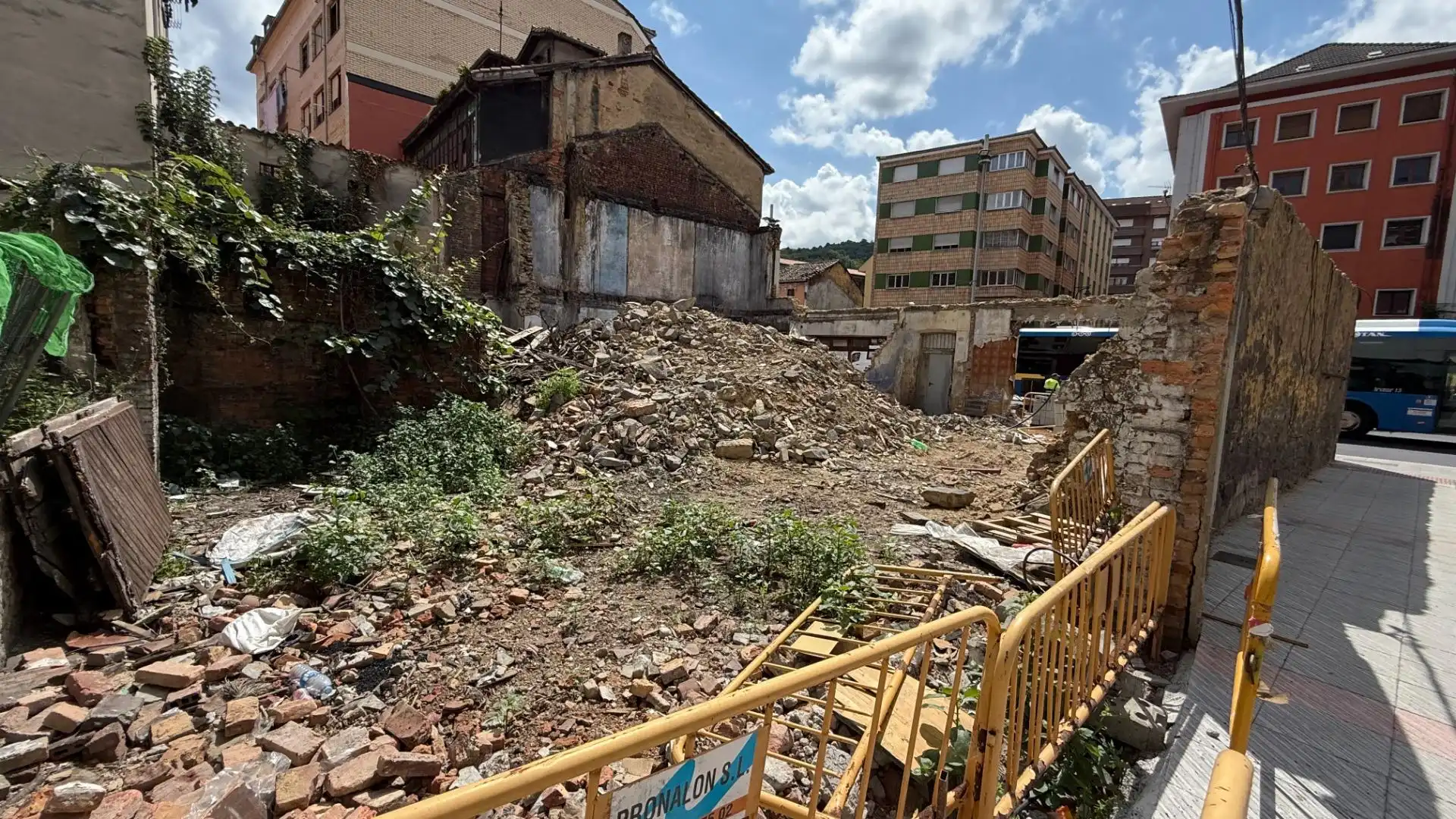 Außenansicht von Residential zum Verkauf in Langreo