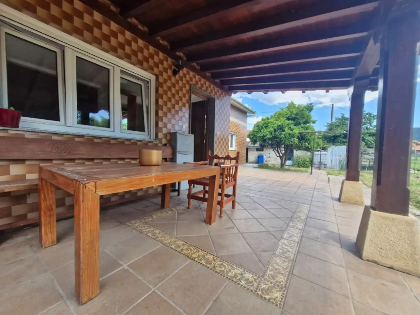 Terrassa de Casa o xalet en venda en Los Corrales de Buelna  amb Calefacció, Jardí privat i Terrassa