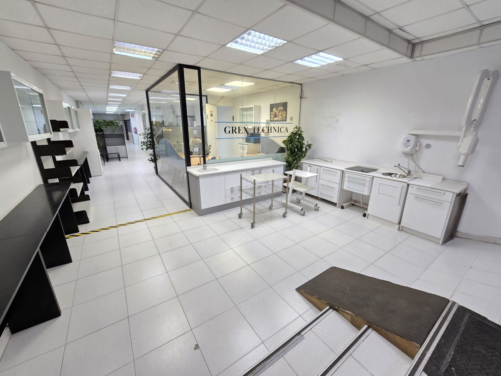 Kitchen of Premises to rent in  Barcelona Capital  with Air Conditioner, Heating and Furnished