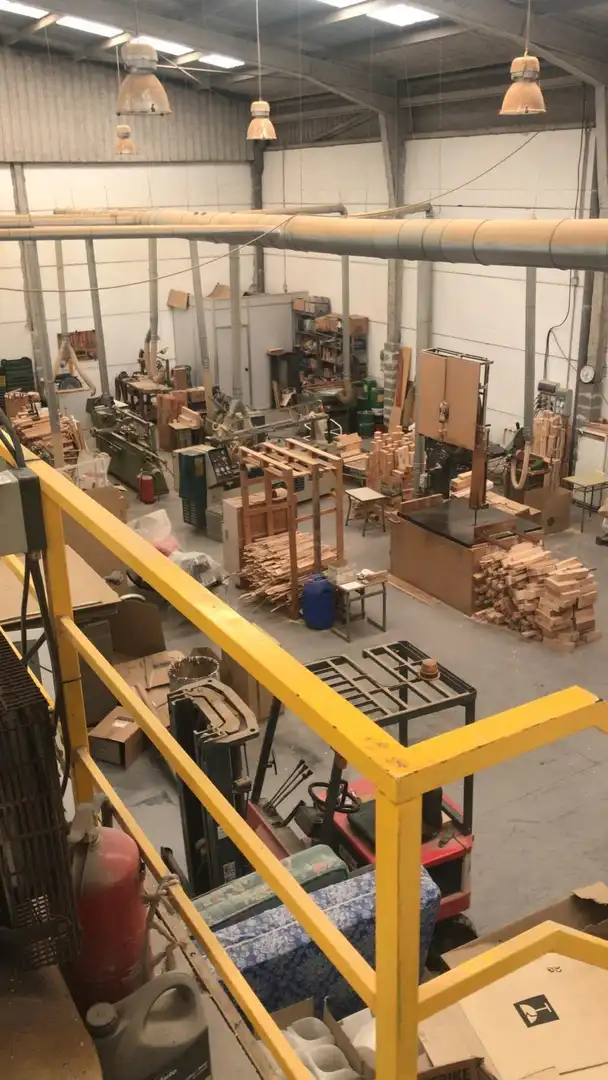 Nau industrial en venda en Manises