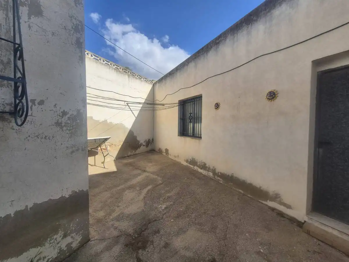 Vista exterior de Casa o xalet de lloguer en Crevillent amb Calefacció, Terrassa i Piscina
