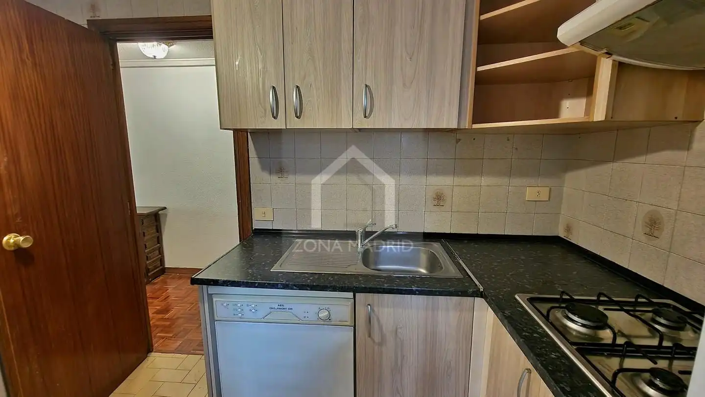 Kitchen of Flat for sale in Tetuán