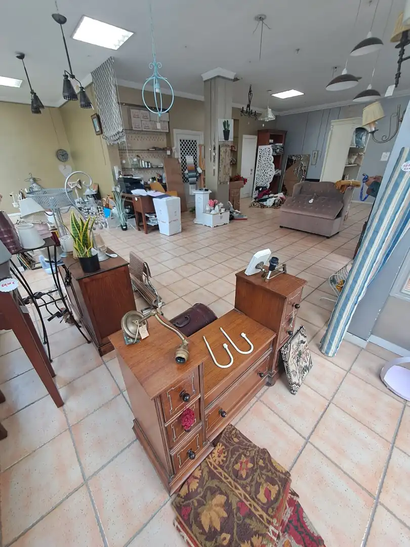 Business premises for sale in Madre de Dios - Vallesequillo