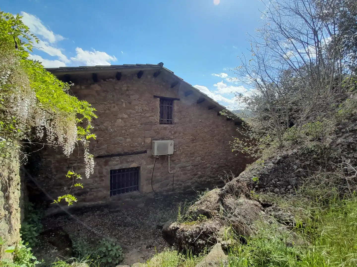 Vista exterior de Finca rústica en venta en La Vall de Bianya con Calefacción, Terraza y Trastero