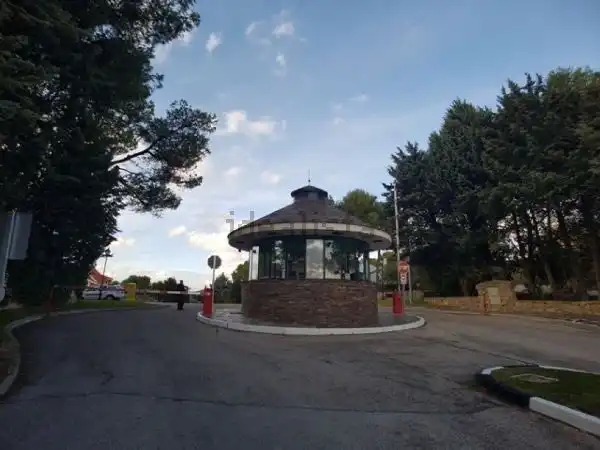 Vista exterior de Residencial en venta en Campo Real
