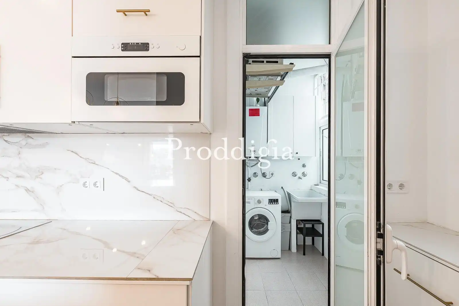 Kitchen of Attic for sale in Barcelona  with Air Conditioner, Heating and Terrace