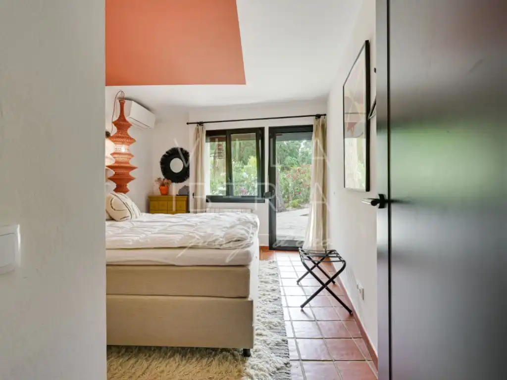 Schlafzimmer von Haus oder Chalet zum Verkauf in Santa Cristina d'Aro mit Klimaanlage, Heizung und Privatgarten
