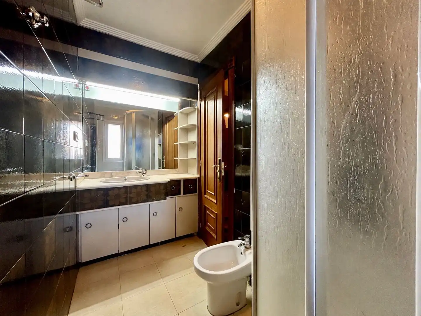 Baño de Piso en venta en Colindres con Calefacción, Amueblado y Balcón