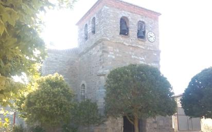 Vista exterior de Casa o xalet en venda en Zuñeda amb Calefacció, Jardí privat i Terrassa