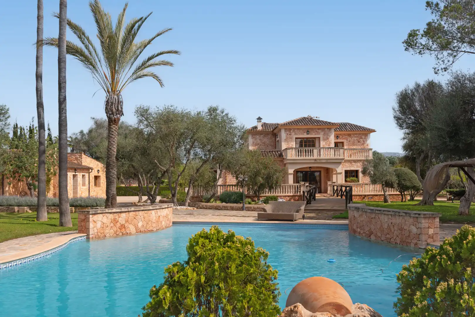Piscina de Finca rústica en venda en Llucmajor amb Aire condicionat, Calefacció i Jardí privat