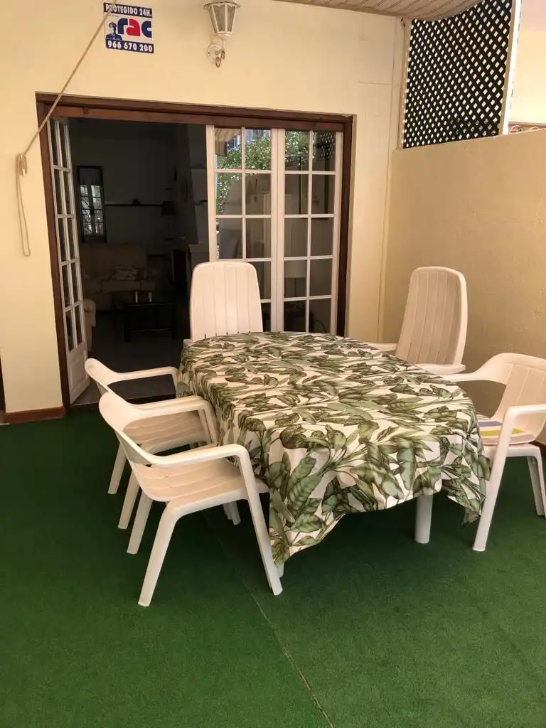 Casa adosada en venta en Calas Santiago Bernabéu