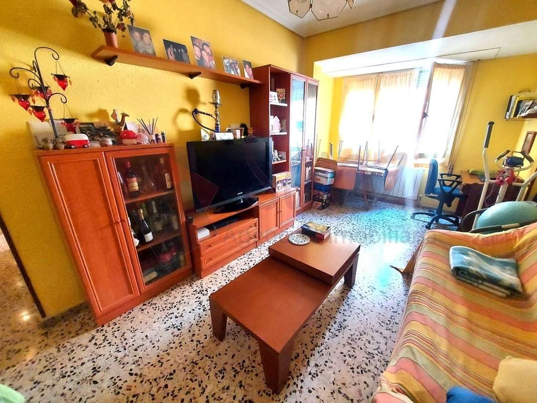 Living room of Flat for sale in  Logroño  with Heating, Terrace and Balcony