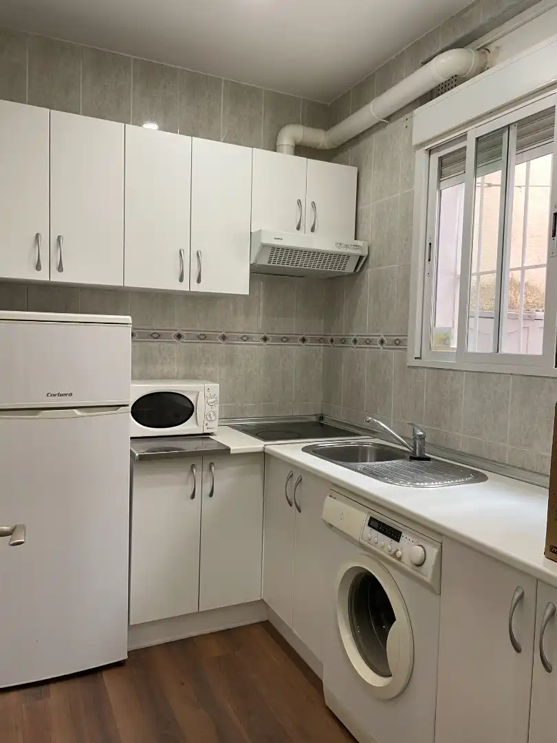 Kitchen of Flat for rent in Madrid  with Heating, Furnished and Washing machine
