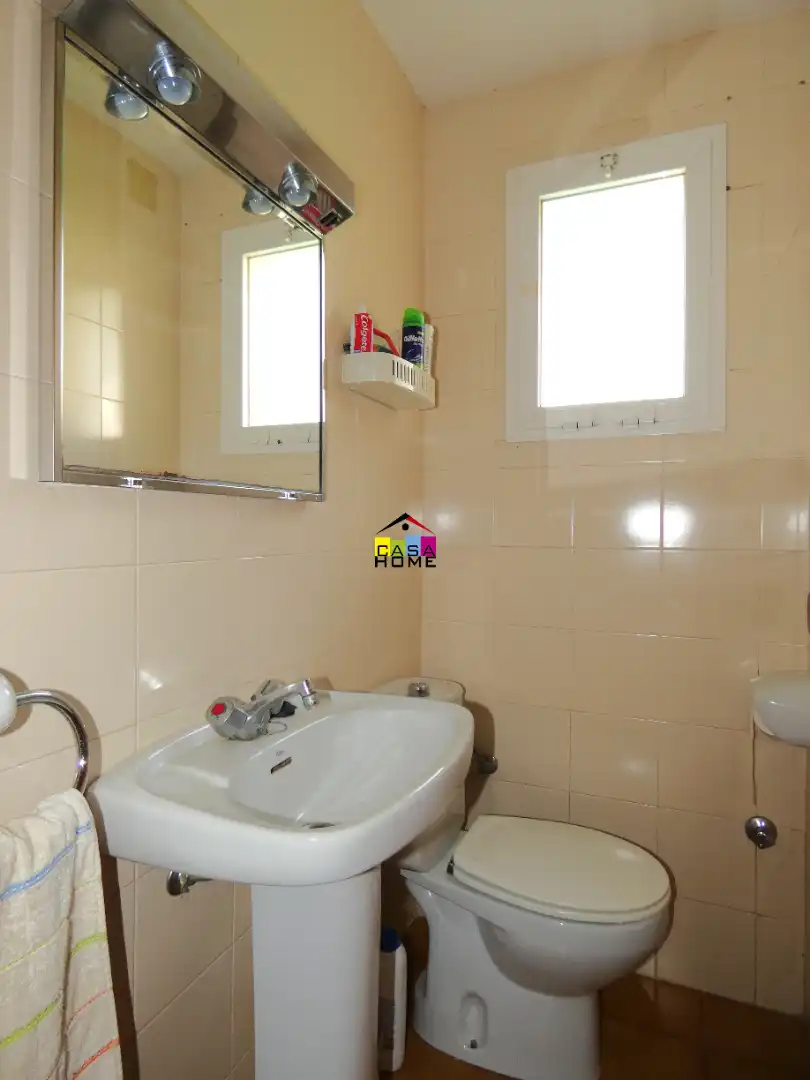 Bany de Casa adosada en venda en Benicasim / Benicàssim amb Jardí privat, Terrassa i Traster