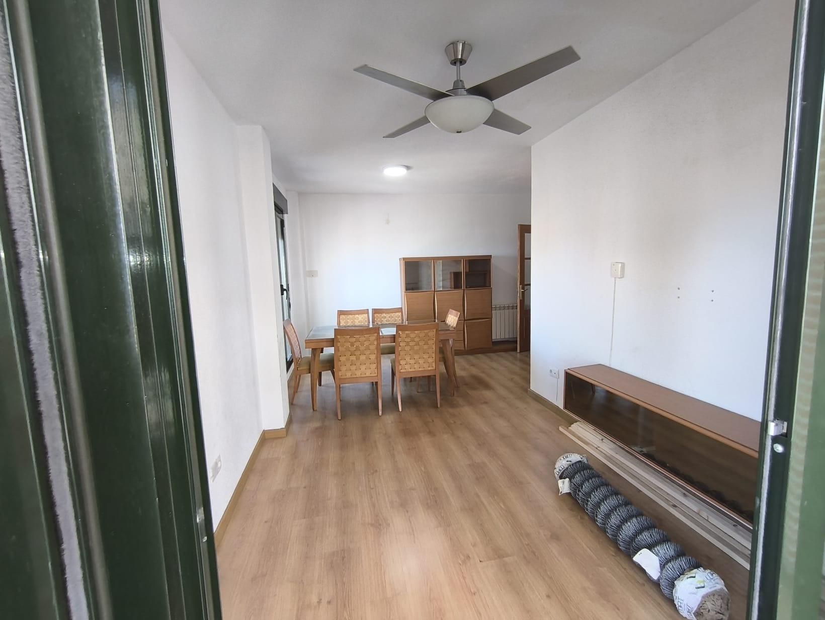 Comedor de Piso en venta en Ocaña con Amueblado y Balcón