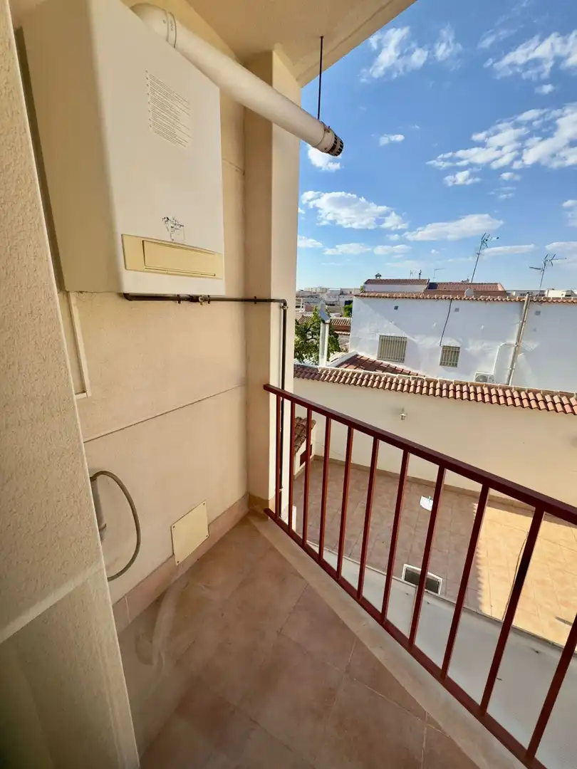 Terrasse von Wohnung zum Verkauf in Valdepeñas mit Heizung, Parkett und Balkon