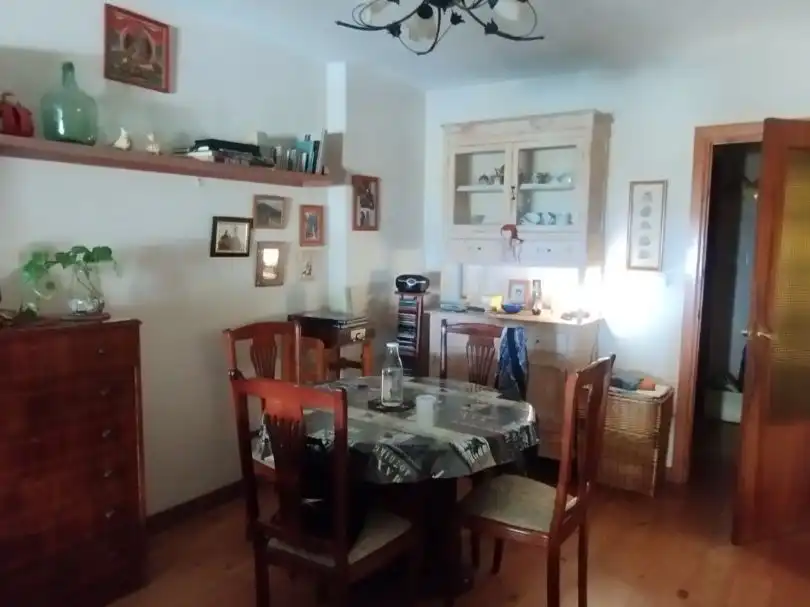 Comedor de Piso en venta en  Granada Capital con Aire acondicionado, Terraza y Balcón