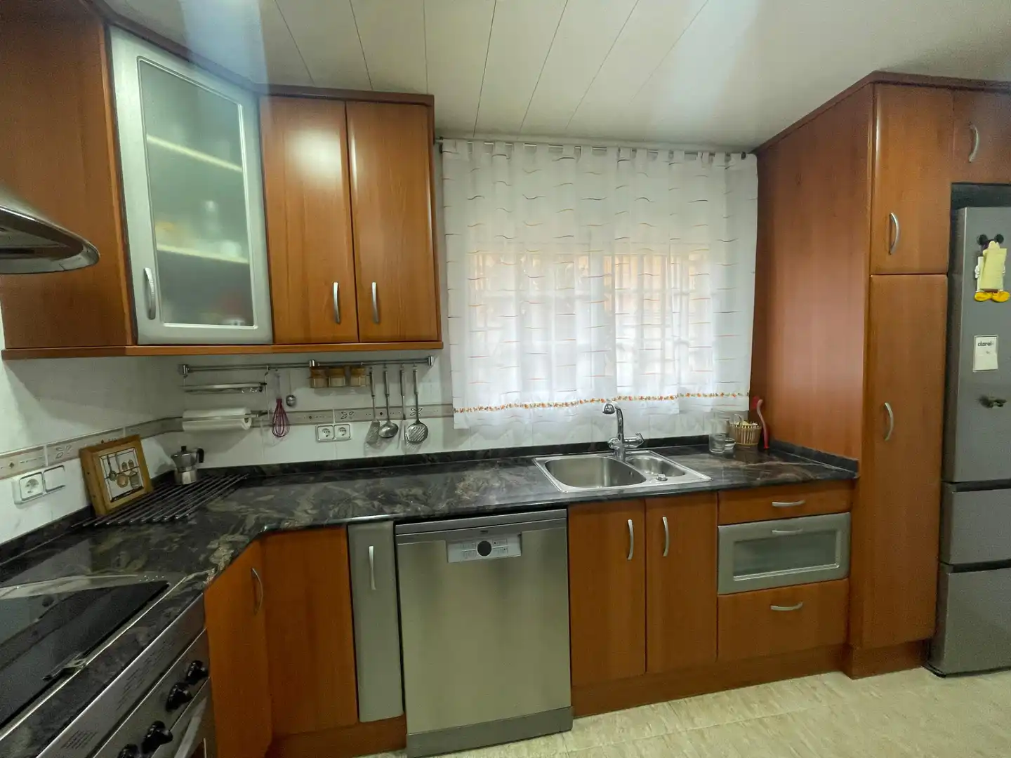Kitchen of Detached homes for sale in Santa Coloma de Gramenet  with Air Conditioner, Heating and Terrace