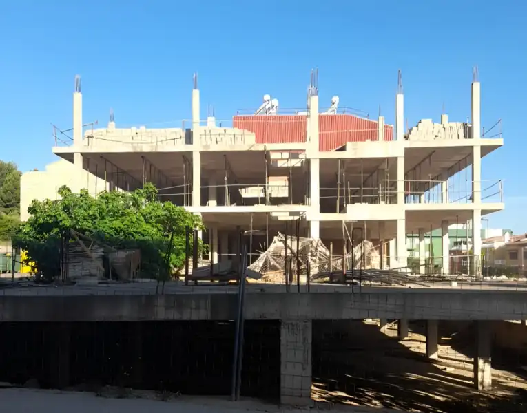 Buildings for sale in 9 D OCTUBRE, 3, -1, Montroi / Montroy