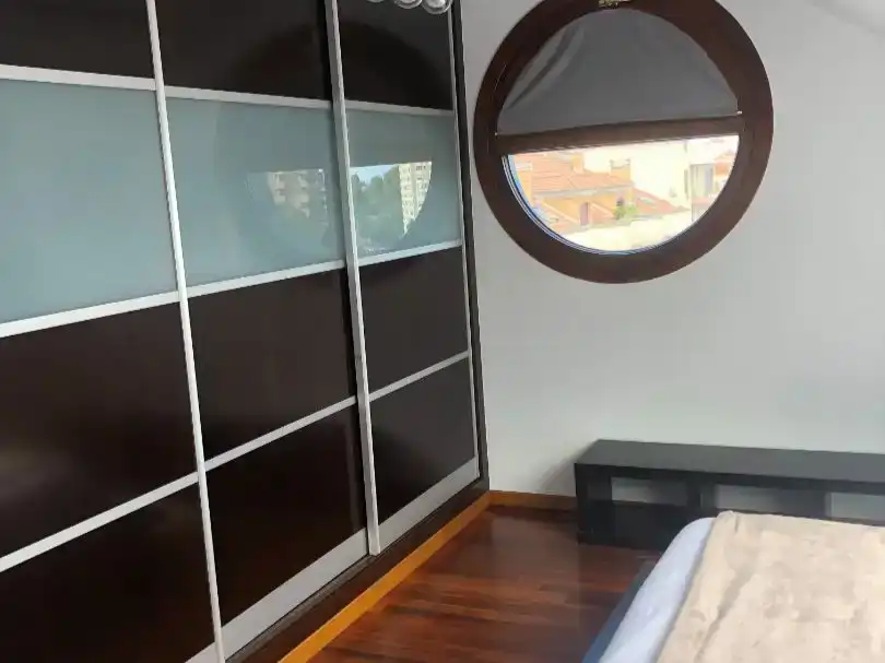 Dormitori de Dúplex de lloguer en Gijón  amb Jardí privat, Parquet i Traster