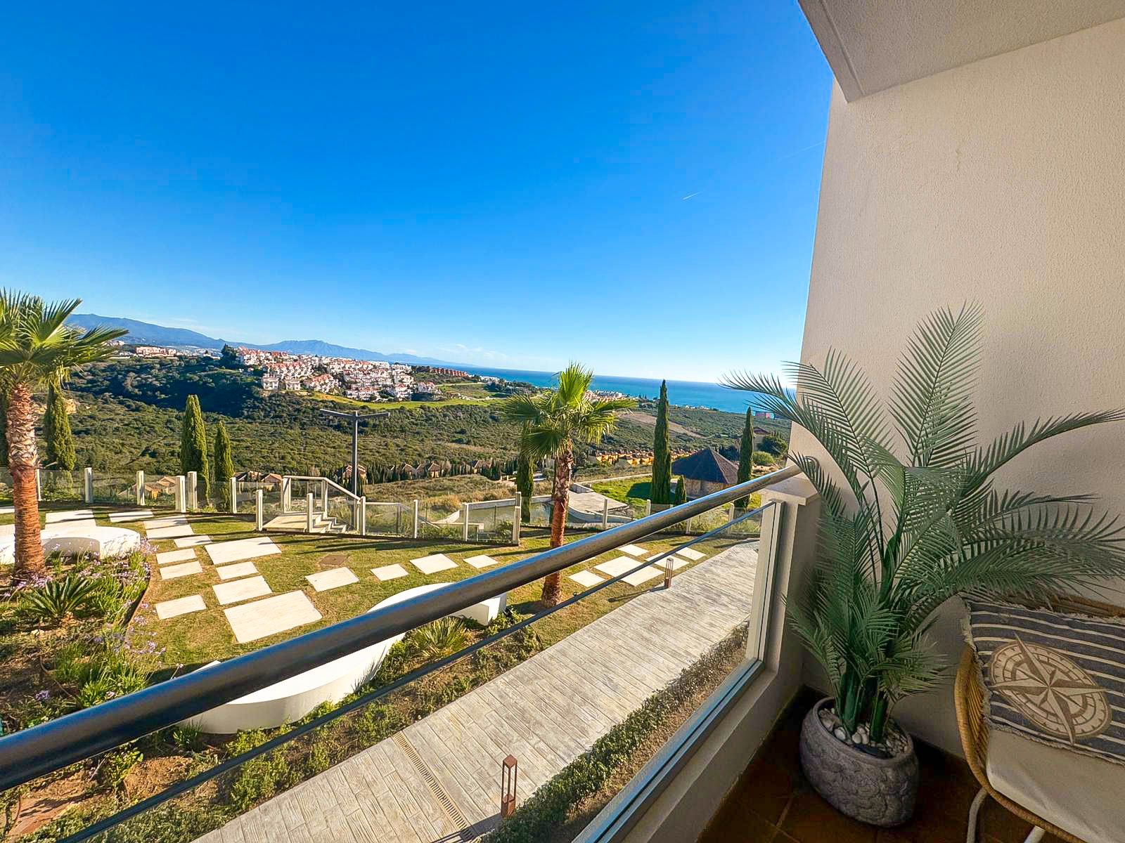 Dormitori de Apartament en venda en Manilva amb Aire condicionat, Calefacció i Terrassa