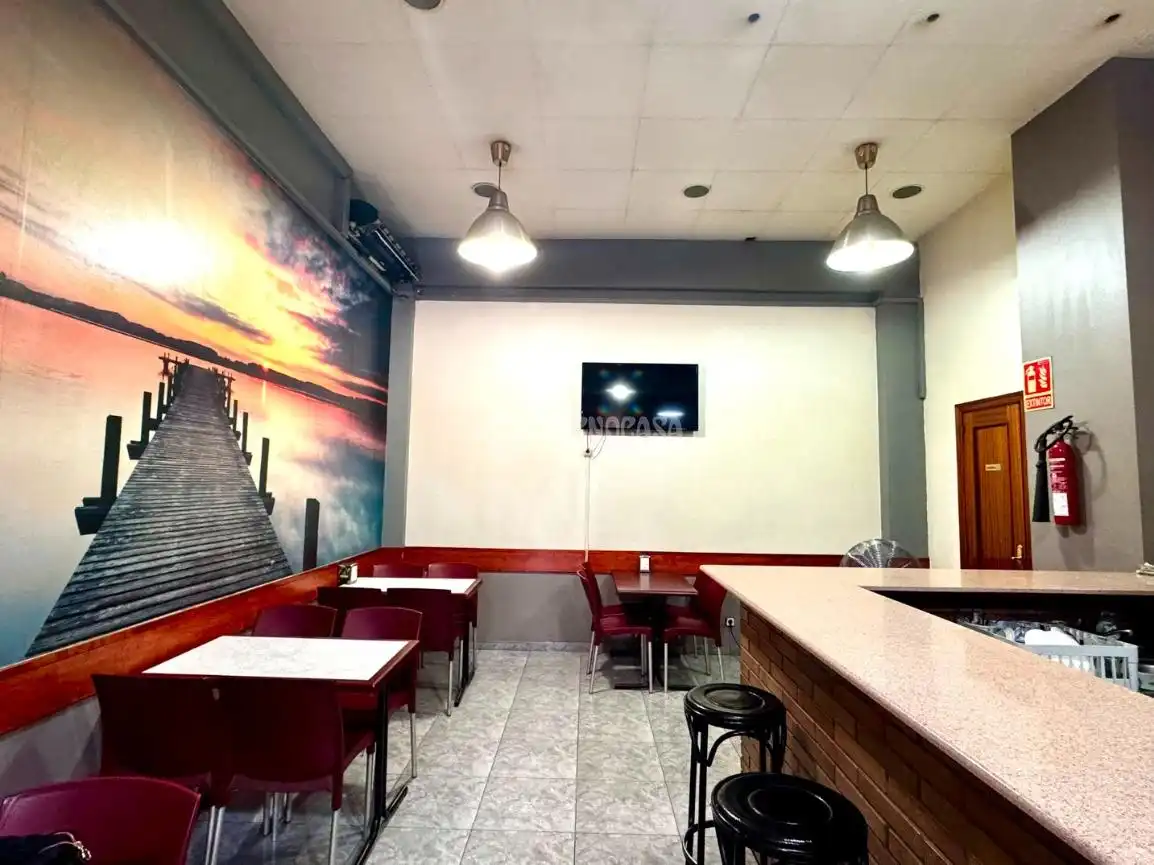 Business premises for sale in Sant Vicenç Dels Horts, imagen 4