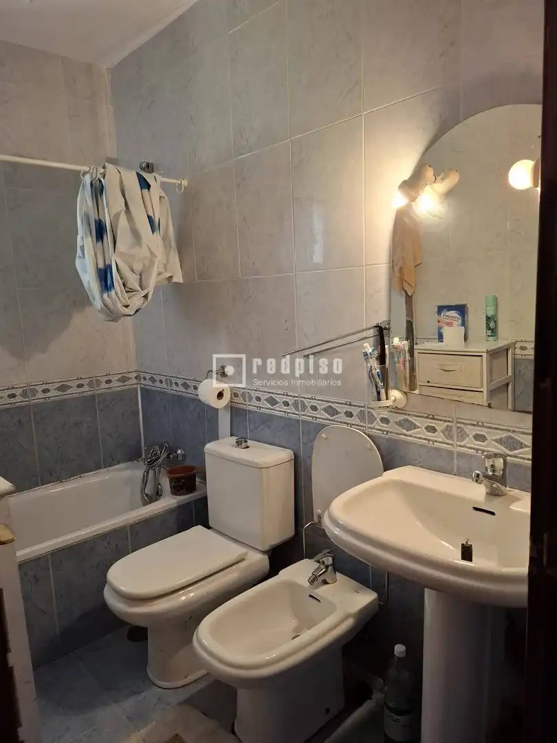 Baño de Piso en venta en Móstoles con Calefacción, Terraza y Amueblado