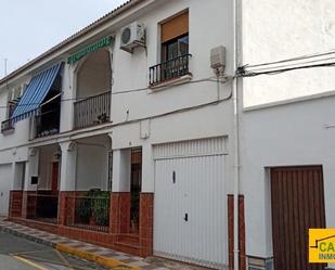 Vista exterior de Casa adosada en venda en Illora amb Terrassa i Balcó