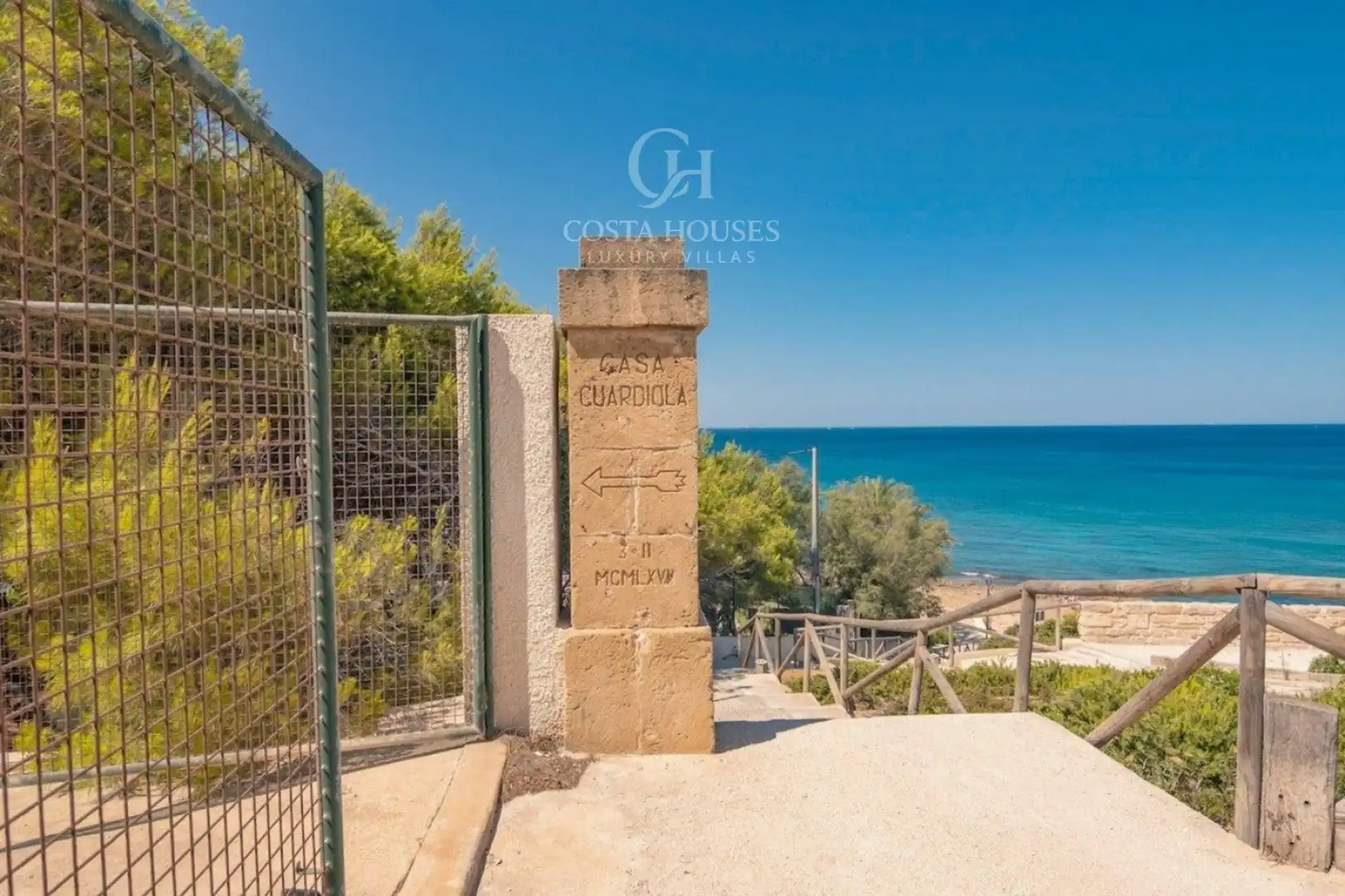 Xalet amb terrassa en venda a Paseo Escala Ampuries, imagen 4