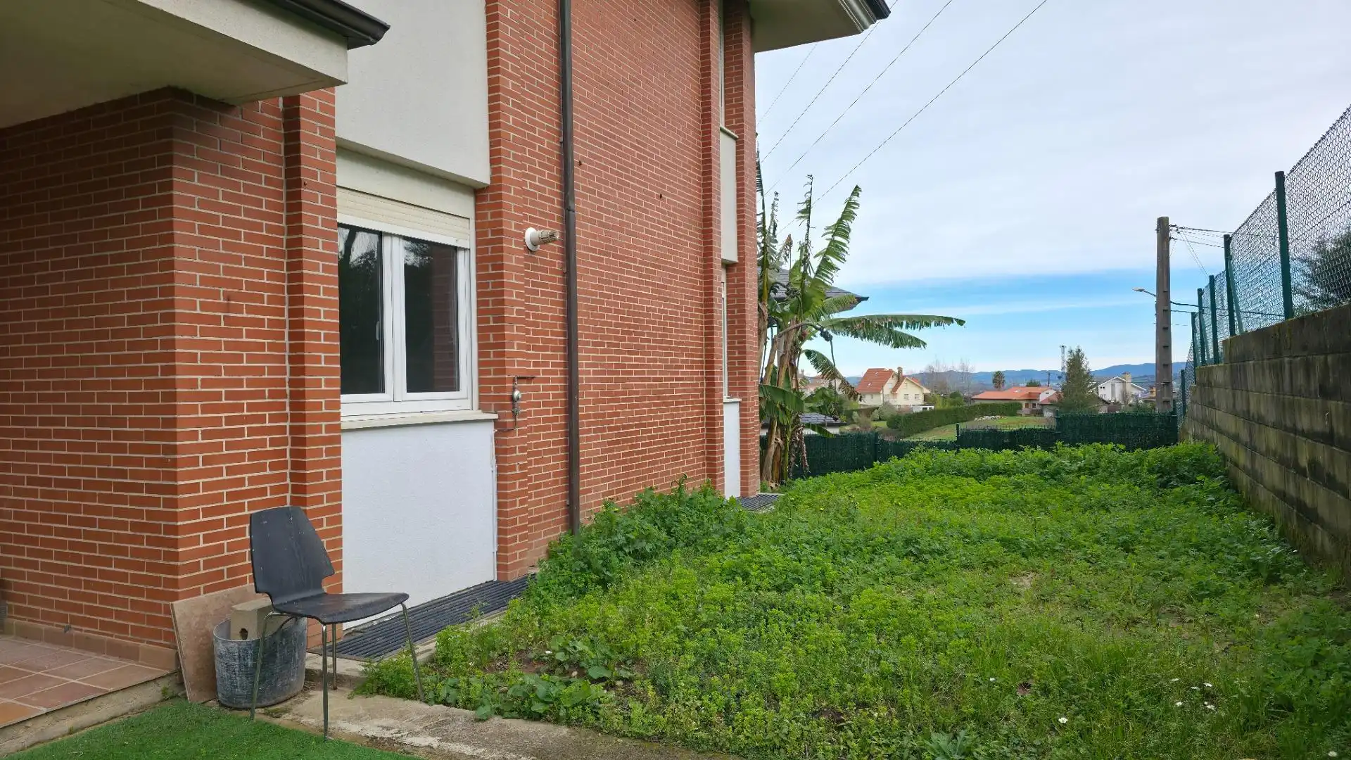 Vista exterior de Casa o xalet en venda en Camargo amb Calefacció