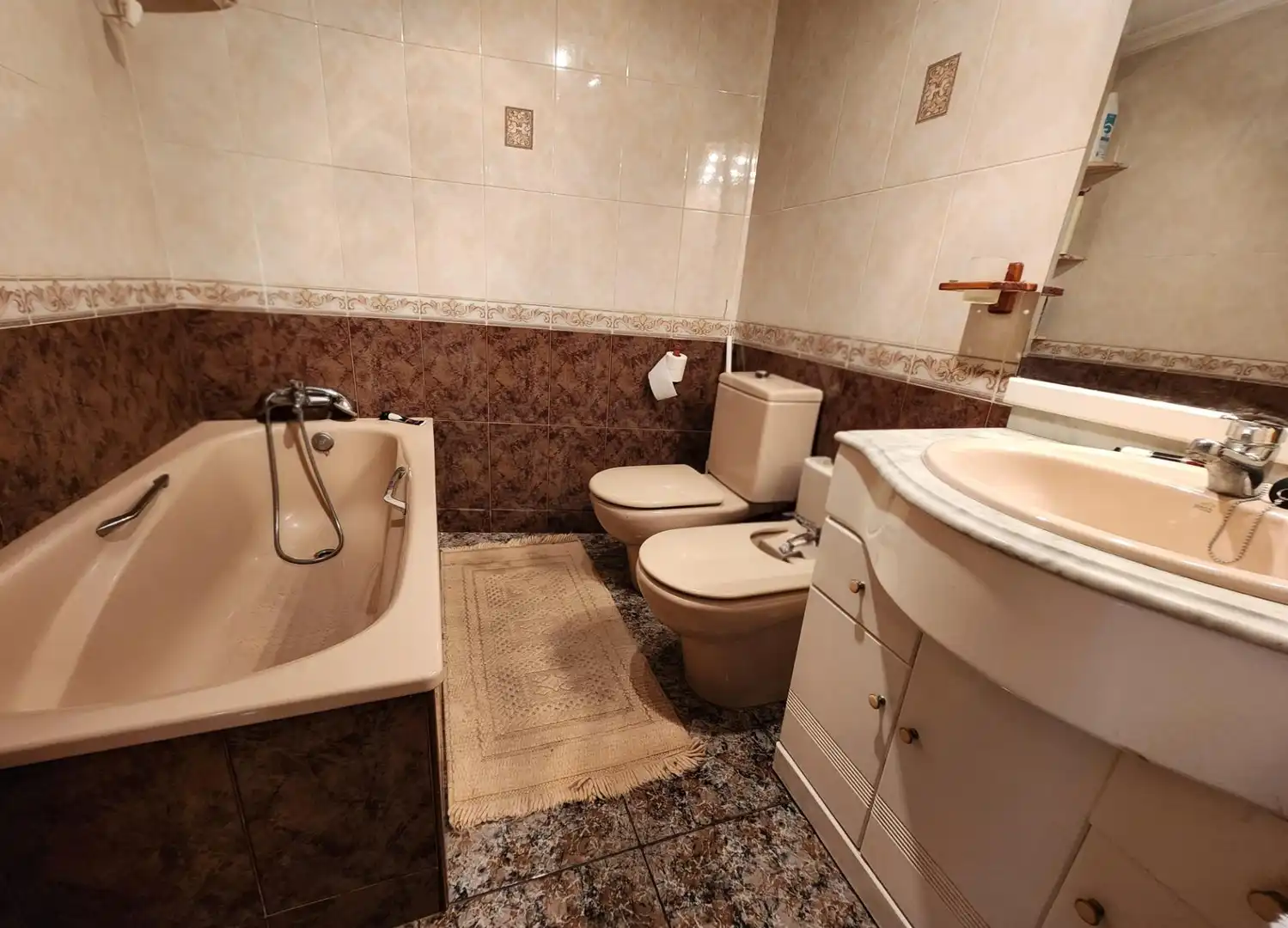 Bathroom of Flat for sale in Crevillent  with Balcony