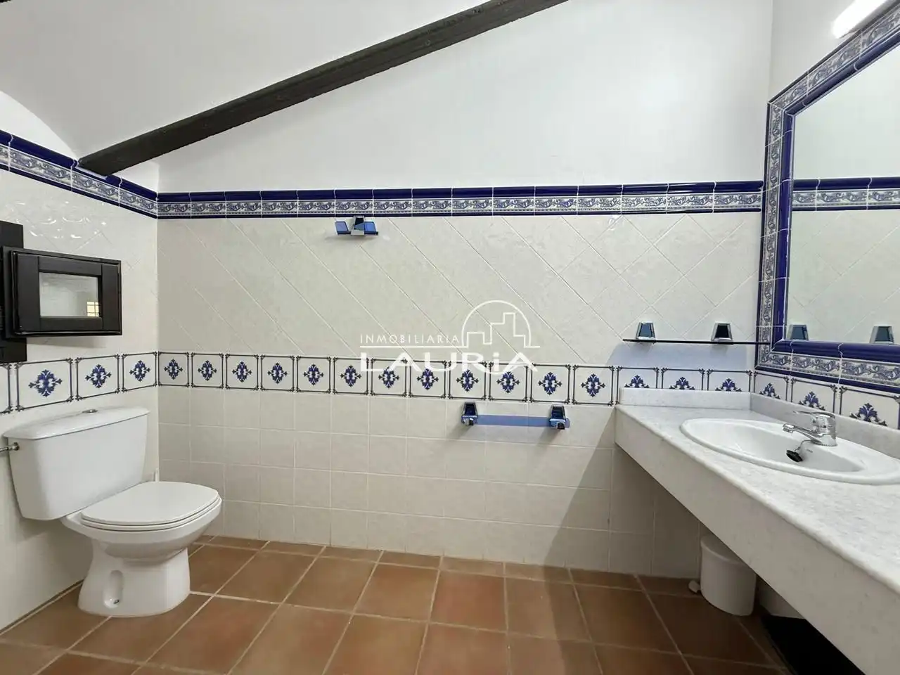 Baño de Finca rústica en venta en Teruel con Calefacción, Jardín privado y Terraza