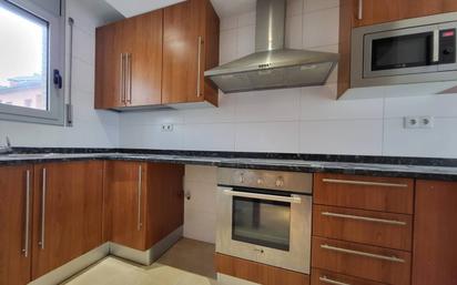 Kitchen of Flat for sale in Vic