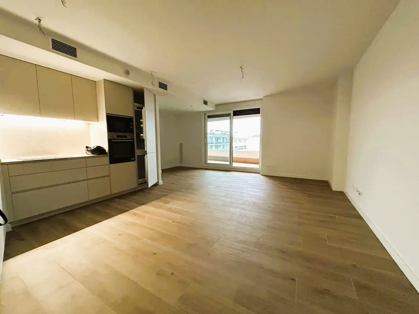 Sala de estar de Piso de alquiler en Cambrils con Aire acondicionado, Calefacción y Terraza