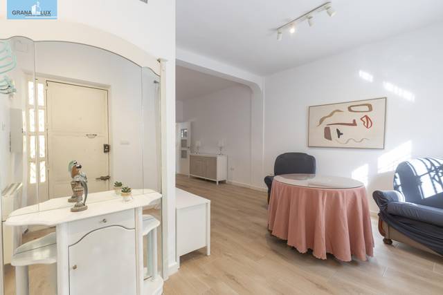Casa adosada en Venta en  Calle Pensamiento en La Zubia Ciudad