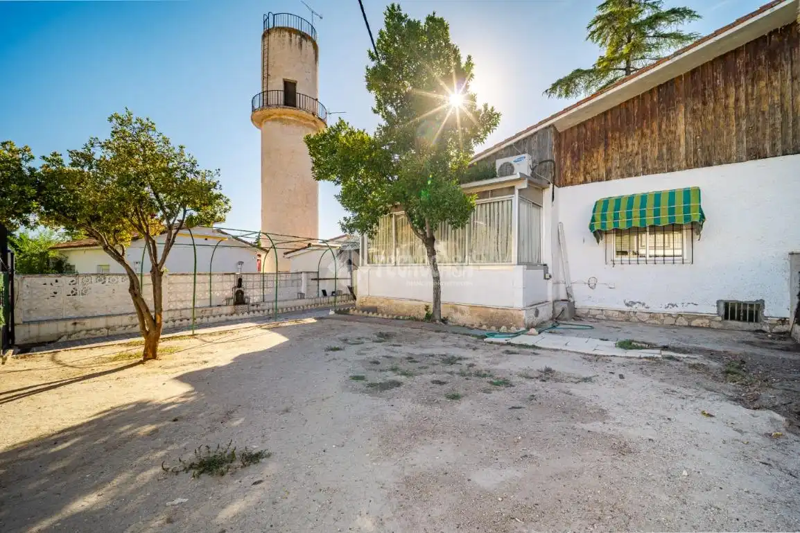 Semi-detached house with pool for sale in Los Villares, imagen 2
