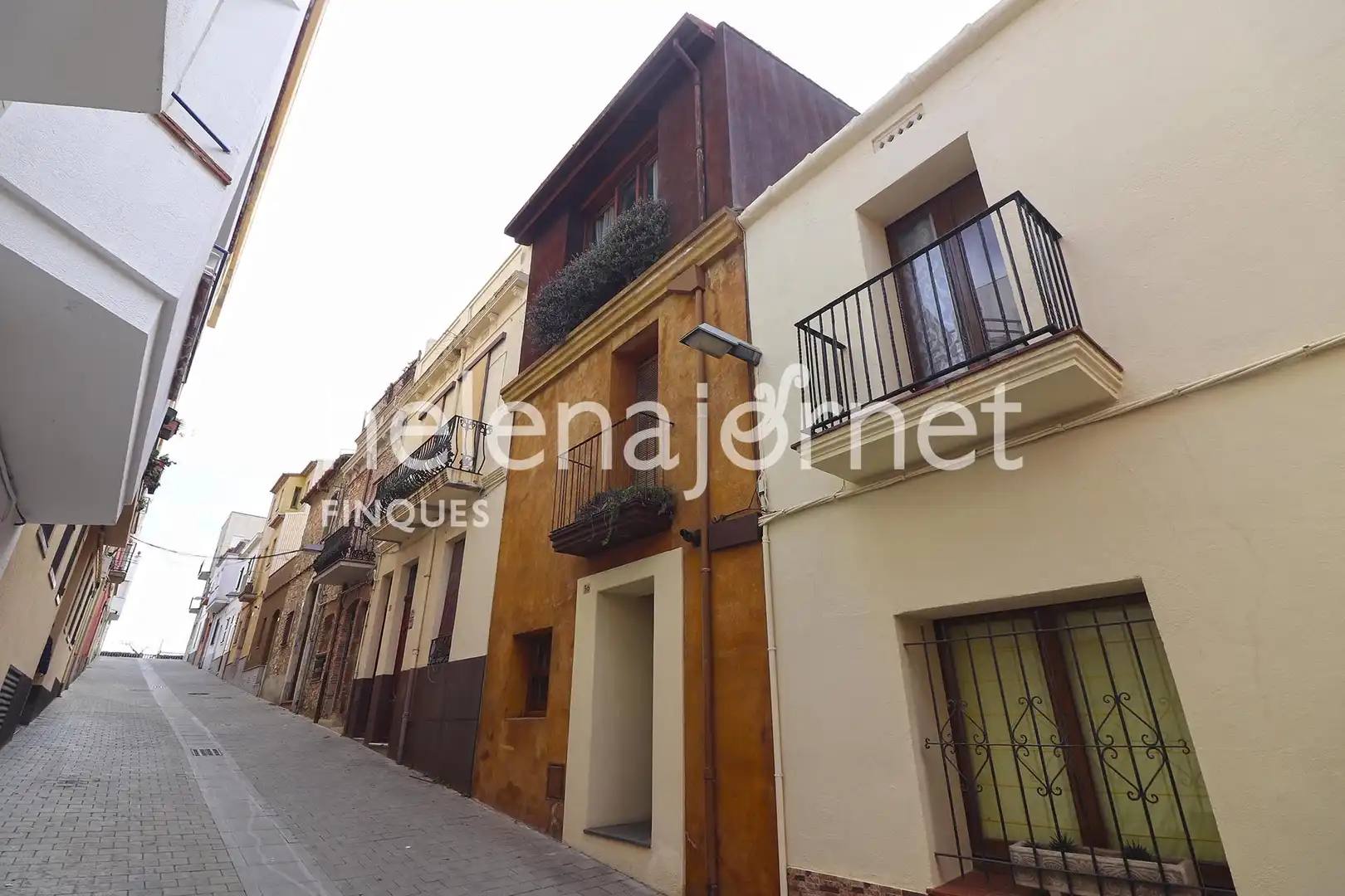 Vista exterior de Finca rústica en venda en Palamós amb Calefacció, Balcó i Alarma