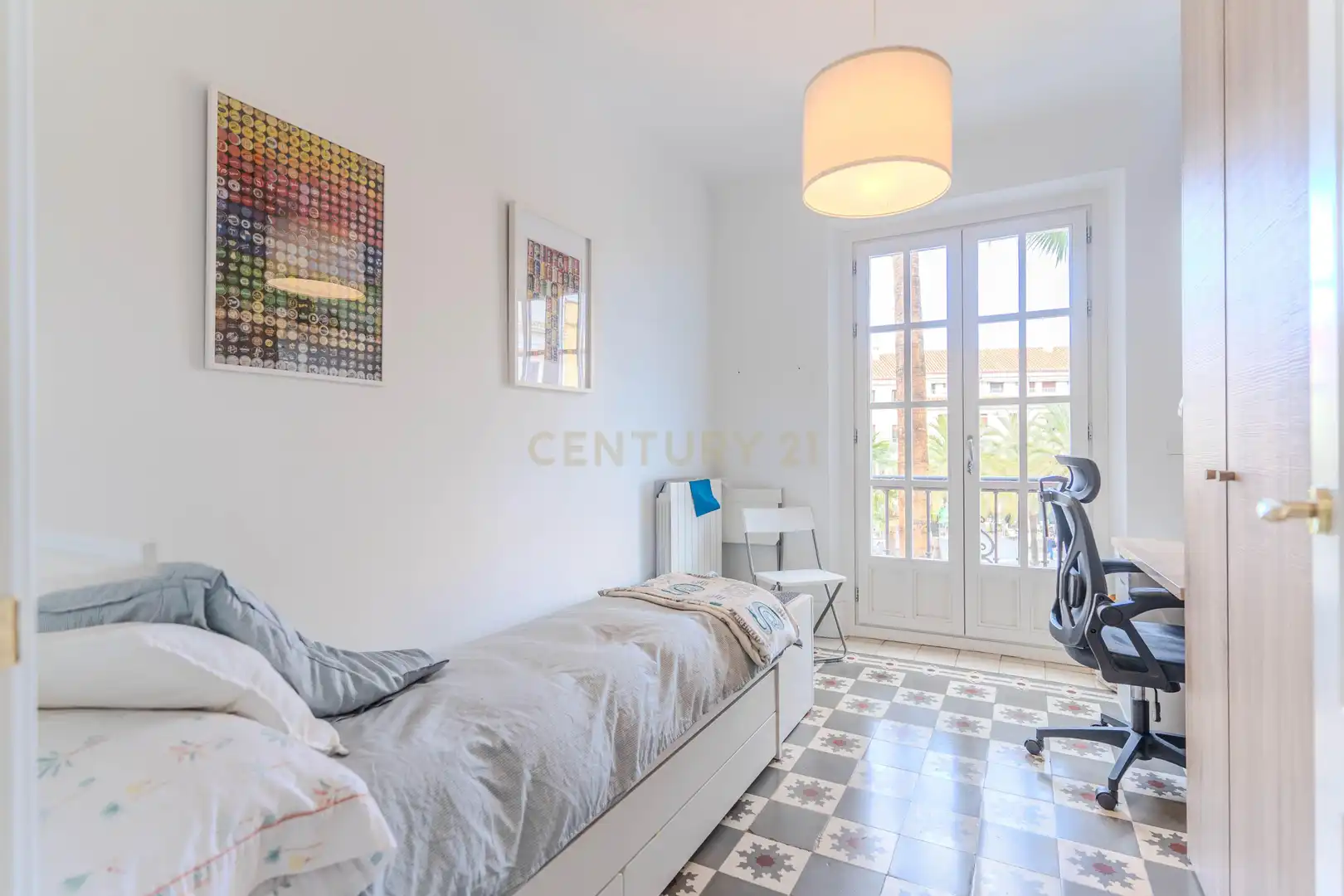 Bedroom of Apartments for sale in Granada  with Oven, Washing machine and Microwave