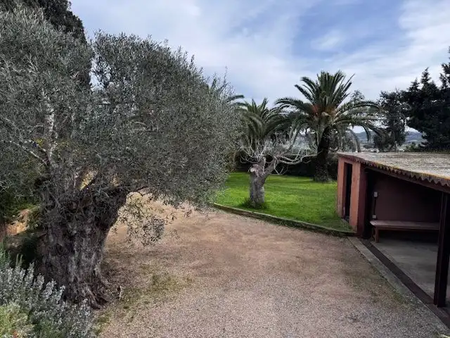 Casa rustica con giardino in vendita a Mont-ras, imagen 8