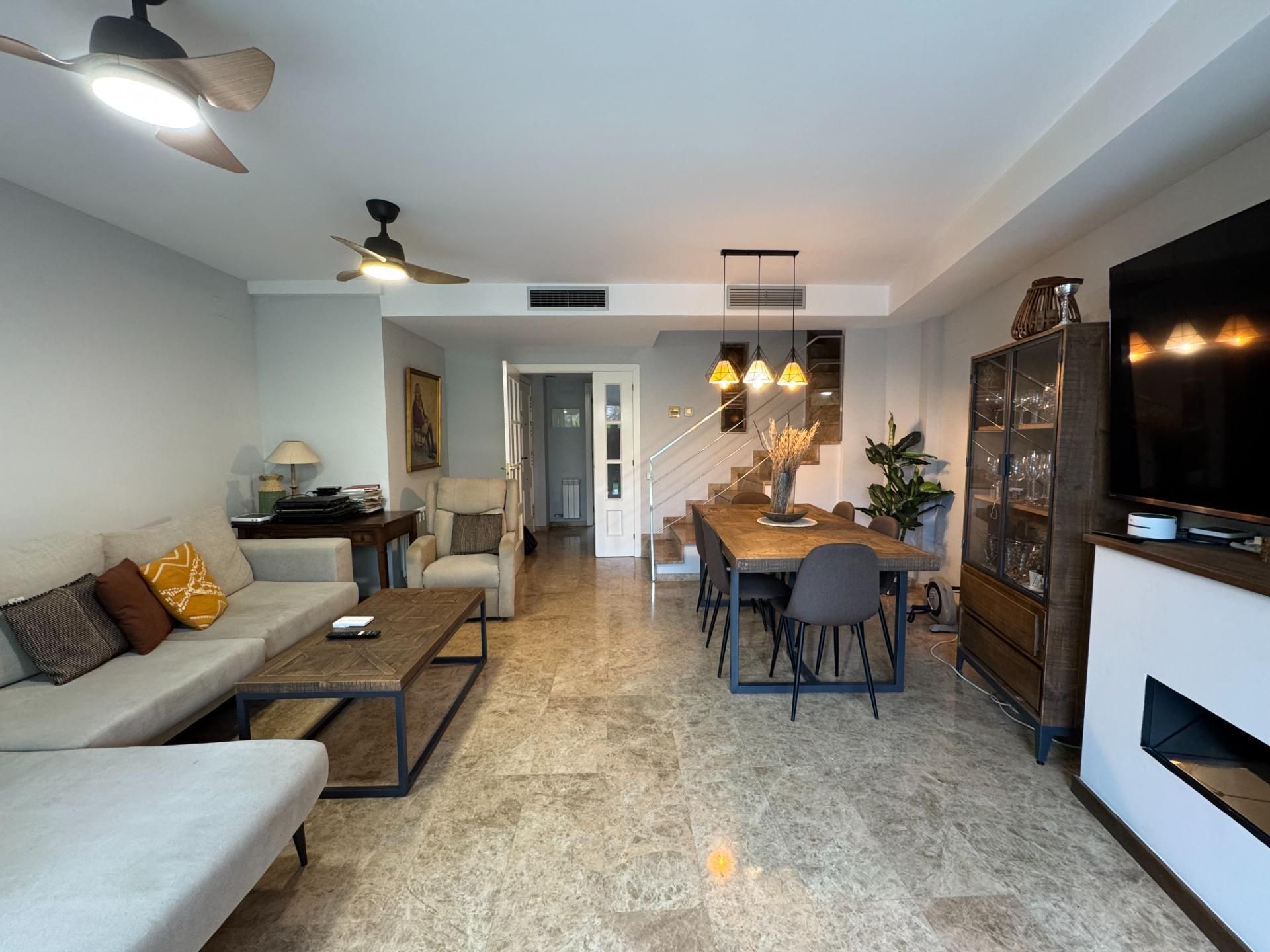 Dining room of Duplex for sale in Sitges  with Air Conditioner, Private garden and Parquet flooring