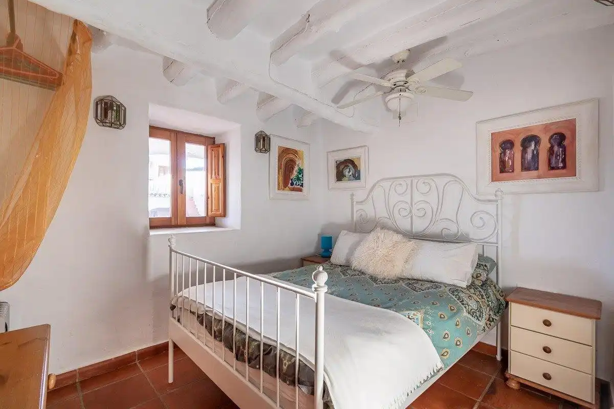 Schlafzimmer von Haus oder Chalet zum Verkauf in Alcalá la Real mit Klimaanlage, Heizung und Terrasse